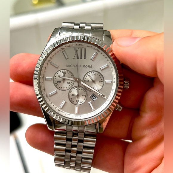 Michael kors MK8405 Watch - Picture 1 of 3